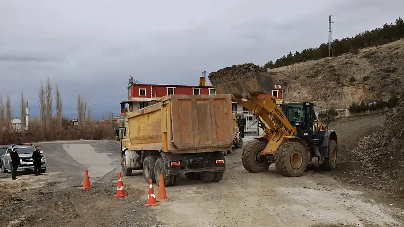 Yahyalı'nın yolları baştan sona yenileniyor