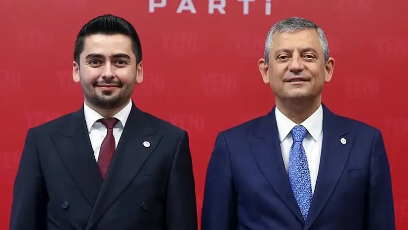 Yeni Parti Kayseri İl Başkanı saat verdi ve parti binası önüne çağırdı