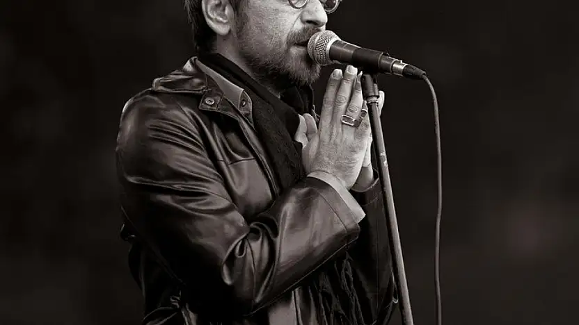 Aşk şarkıları Sevgililer Günü'ne özel Kayseri'de yankılanacak