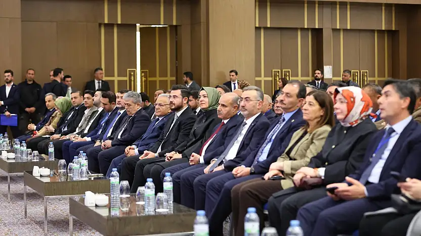 Bakanlar gelmedi ama yardımcılarını gönderdi! AK Partili isimler Ankara'dan Kayseri'ye çıkarma yaptı