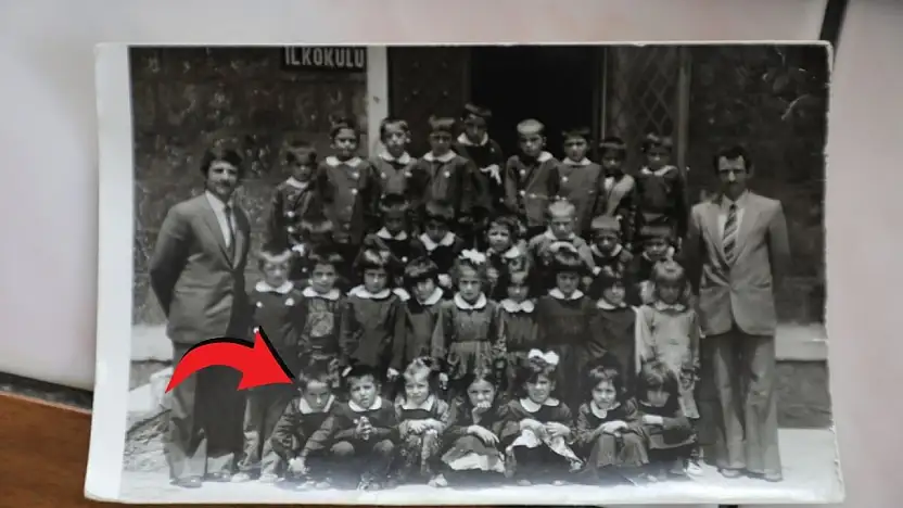 Bu fotoğrafta Kayserili Belediye Başkanı da var! Öğretmenini ziyaret etti