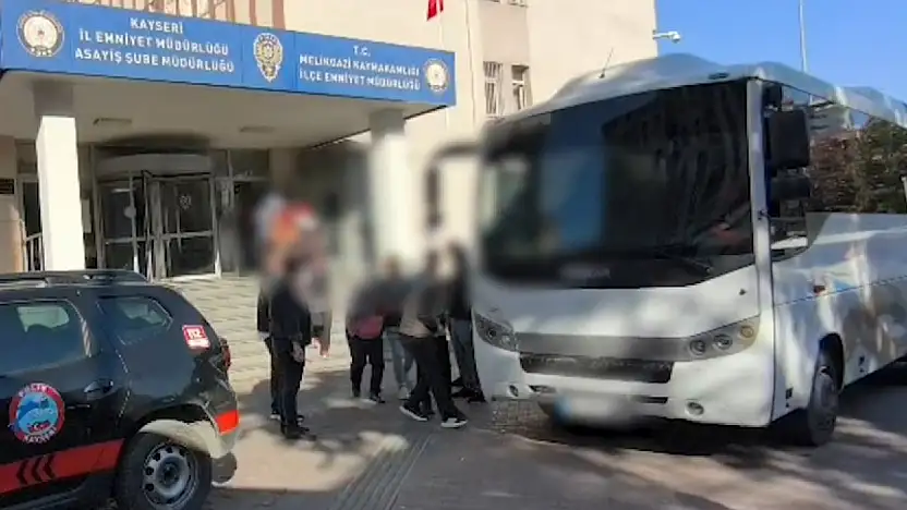 Flaş! Kayseri'de masaj salonlarına fuhuş baskını