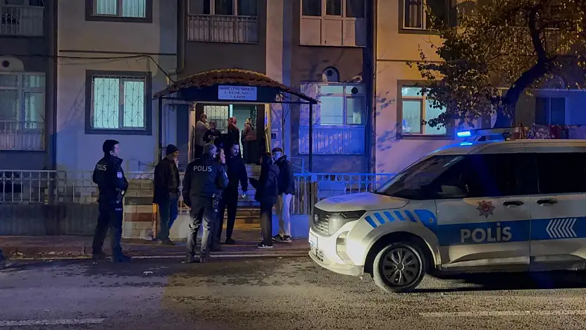 Kayseri'de 18 yaşındaki genç kız 4. kattan düştü!