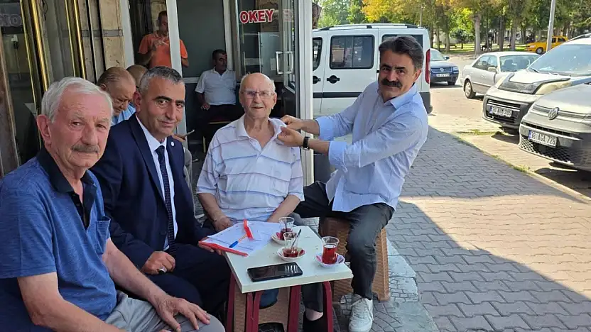 Kayseri'de 99 yaşında CHP'den istifa edip, Yeni Parti'ye katıldı