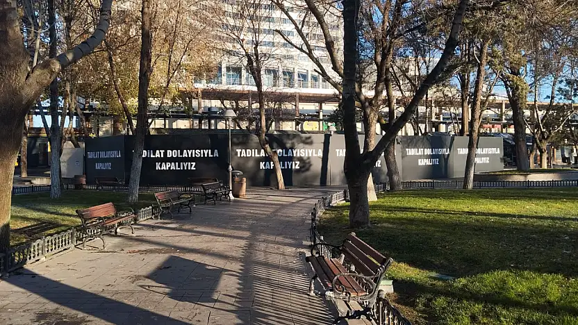 Kayseri'de çay 2, çorba 20 TL'ye satılıyordu! Cumhuriyet Meydanı'ndaki o mekanda tadilat başladı