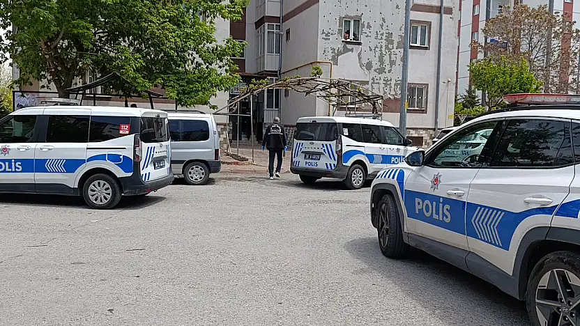 Kayseri'de evinde silahla vurulmuş halde bulundu