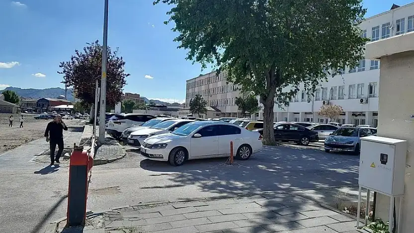 Kayseri'nin merkezine yeni hastane yapılacak! Sağlık Bakanlığı ile görüşüldü