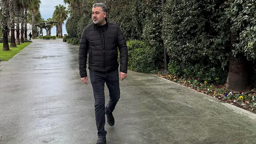 Sedat Kılınç böyle tepki gösterdi: Teksas'ta tavuk yola çıktı mı?