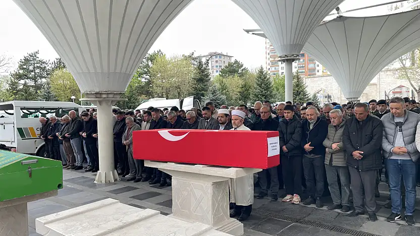 Şırnak'ta vefat eden Kayserili Uzman Çavuş son yolculuğuna uğurlandı
