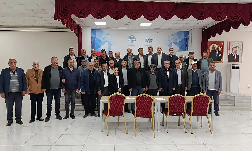 50 muhtar seçim için sandık başına gitti