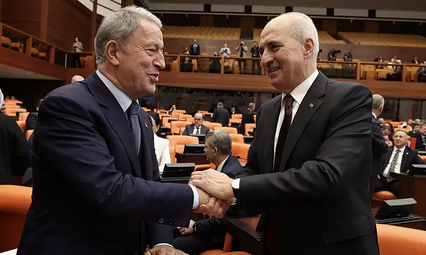 AK Parti Milletvekillerinden Kurtulmuş'a destek