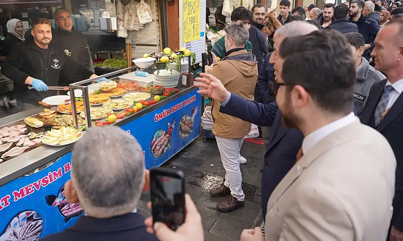 AK Parti'nin önde gelen isimleri Kayseri'de çarşıya çıktı!