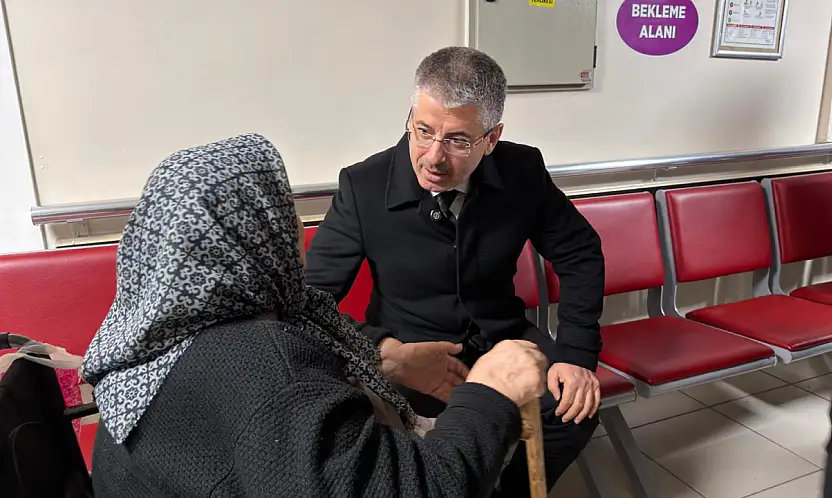 AK Partili vekil Kayseri'de bakın bu kez neyi kafaya taktı? İlçe ilçe gezecek, notlar alıp çözecek! Dedektif vekil iş başında