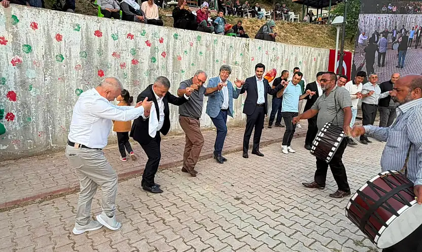 AK Partili Vekili daha önce hiç böyle görmediniz!