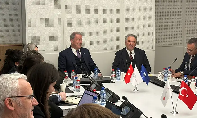 Akar'dan NATO zirvesi öncesi önemli mesajlar