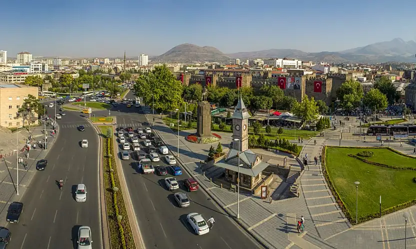 Aman dikkat! Kayseri Cumhuriyet Meydanı bu tarihlerde trafiğe kapatılacak