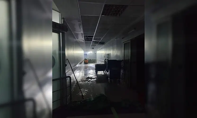 Ameliyathane ve yoğun bakımı su bastı