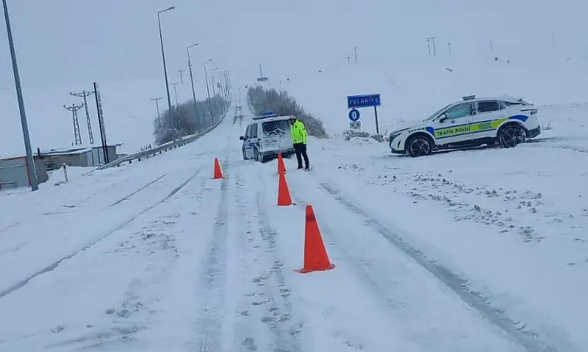 Başkan duyurdu! Kayseri'de o ilçe yolu trafiğe kapatıldı