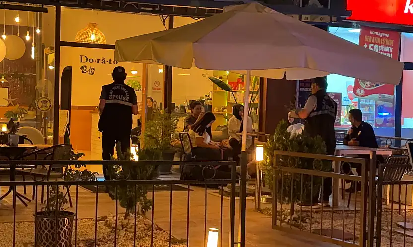 Bıçaklandı, kafeye sığındı! Kayseri'de 5 şüpheli aranıyor
