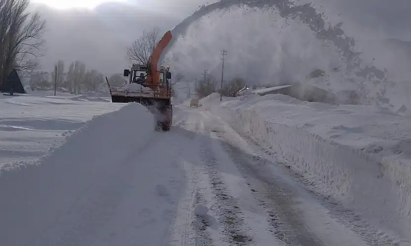 Çalışmalar sonuç verdi! Kayseri'de o yol yeniden ulaşıma açıldı