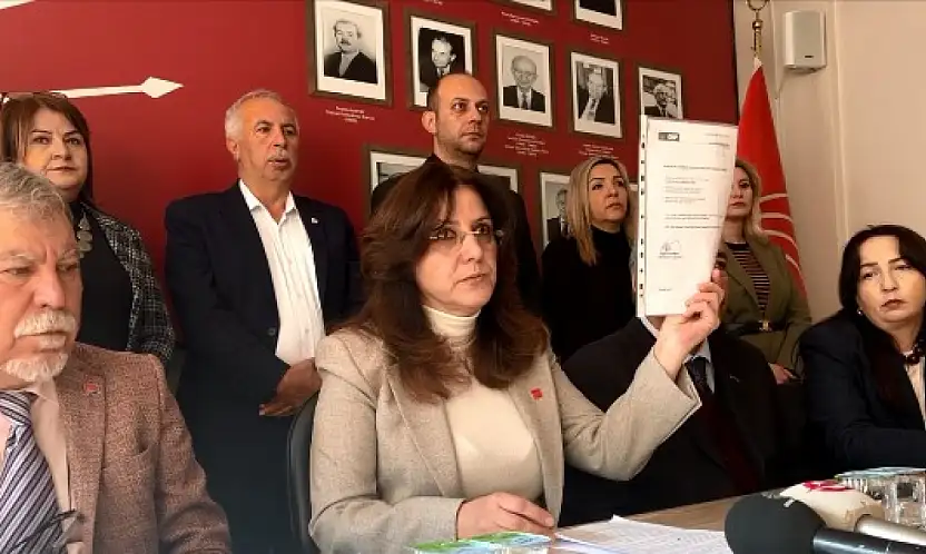 CHP İl Başkanı Özer belge ile konuştu