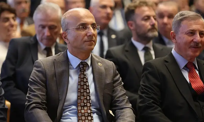 CHP'li Genç'ten Bakan'a 3 kritik soru!