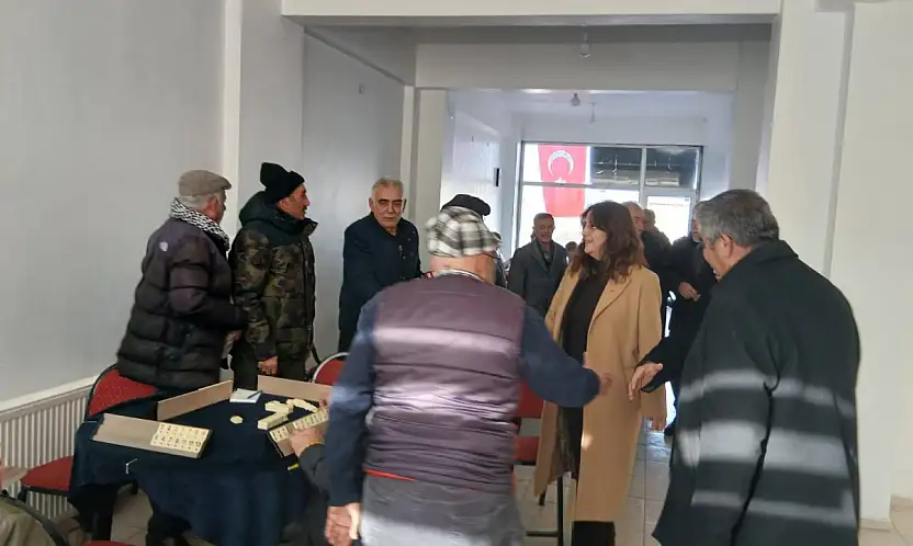 CHP Sarıoğlan'da vatandaşı dinledi! 'Millet geçim sıkıntısı içinde, iktidar ise şov peşinde!'