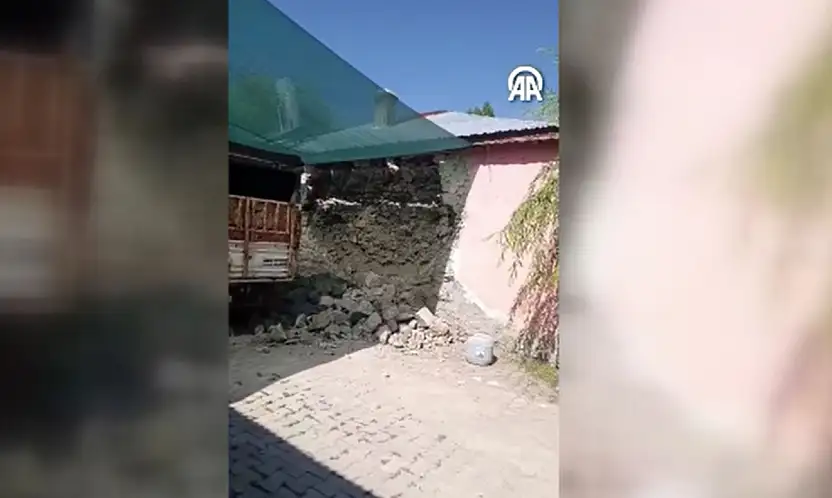 Deprem sonrası bölgeden ilk görüntüler!