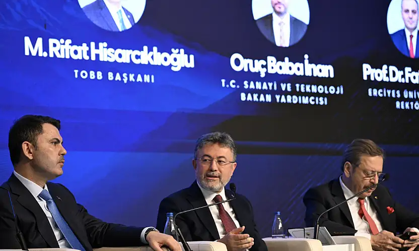 Erciyes'in zirvesinde bakanlar konuştu!