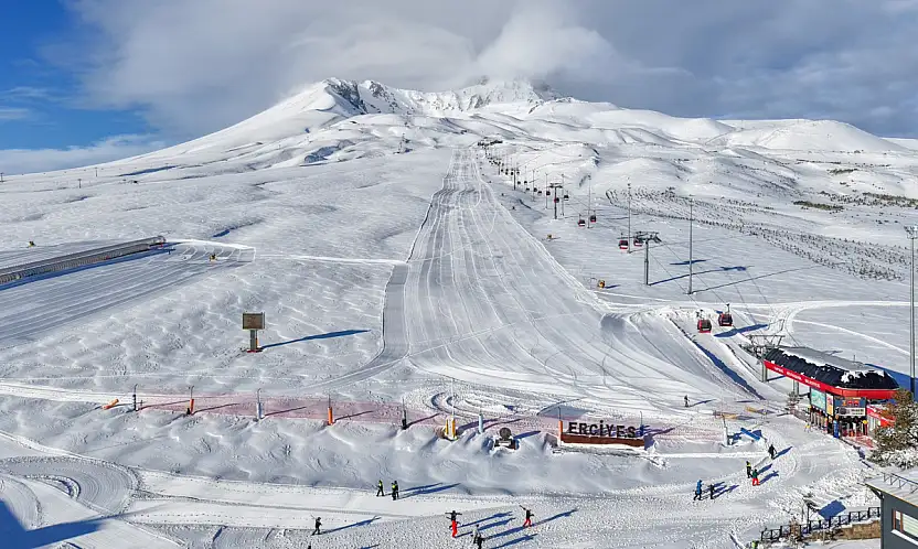 Erciyes'te düşüş başladı! Rakiplerinin gerisinde kaldı
