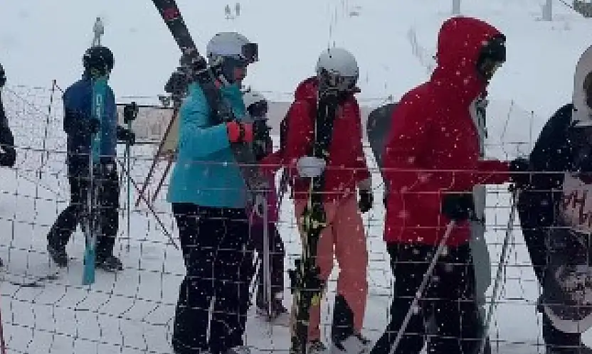 Erciyes'te kar keyfi: Pistler doldu taştı