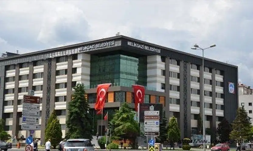 Flaş! Kayseri'de emekli Başkan yardımcısı hayatını kaybetti