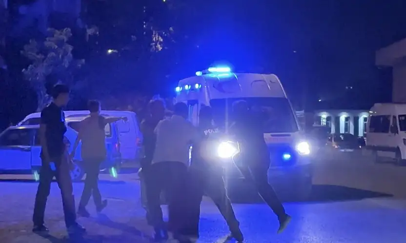 Geceyarısı Fevzi Çakmak Mahallesi'nde bıçaklı kavga
