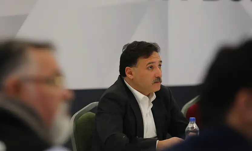 'Gidecek mi, kalacak mı?' diye merak edilirken Kayseri Valisi bakın nereye gitti?