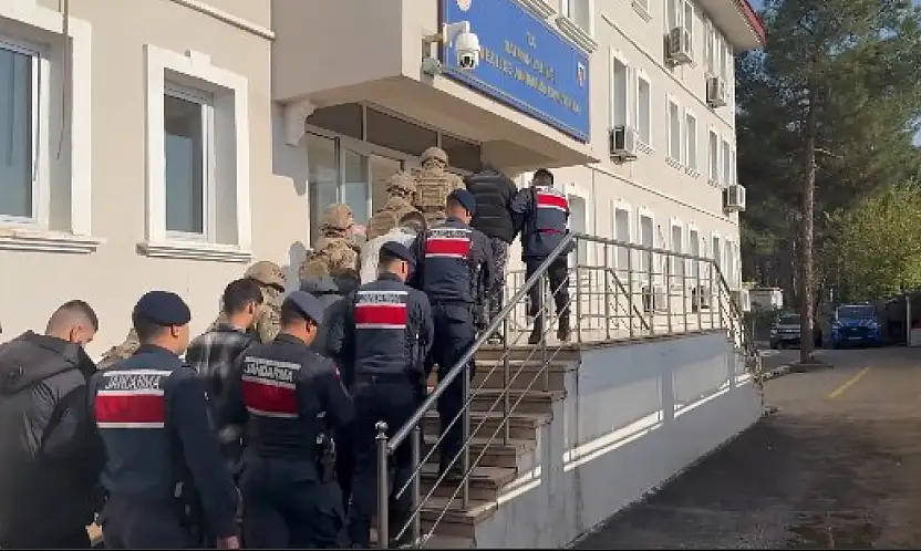 Jandarma yasa dışı bahis çetesini çökertti: 6 milyar TL işlem yapmışlar