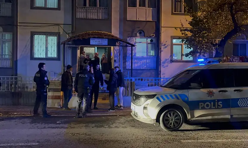 Kayseri'de 18 yaşındaki genç kız 4. kattan düştü!