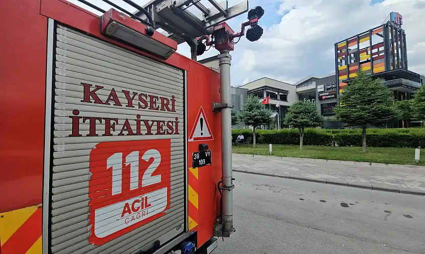 Kayseri'de AVM'de 'bomba' ihbarı