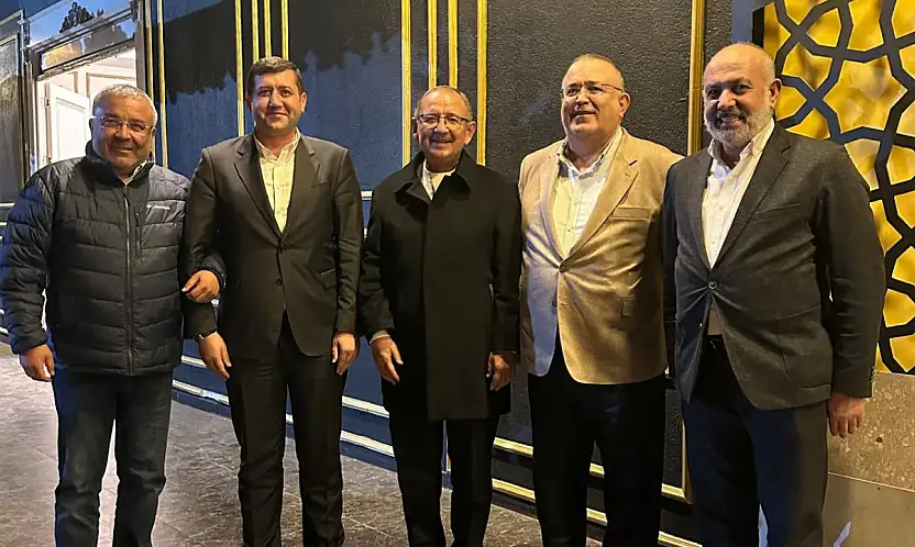 Kayseri'de dev isimlerin kritik buluşması! Şehrin geleceği masaya yatırıldı