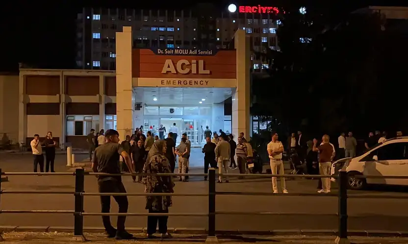 Kayseri'de hareketli anlar! Kafedeki kavga hastanede bitti