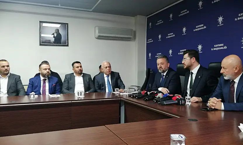 Kayseri'de istifa ettiler, AK Parti'ye katıldılar