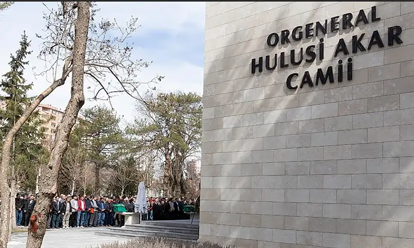 Kayseri'de kızının düğününde kalp krizi geçiren işadamı vefat etti