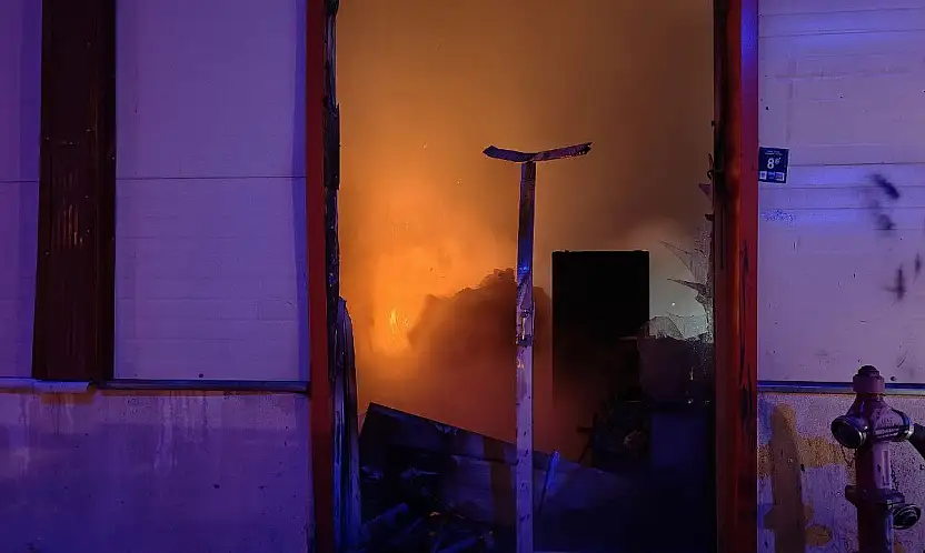 Kayseri'de mobilya imalathanesinde alevler yükseldi