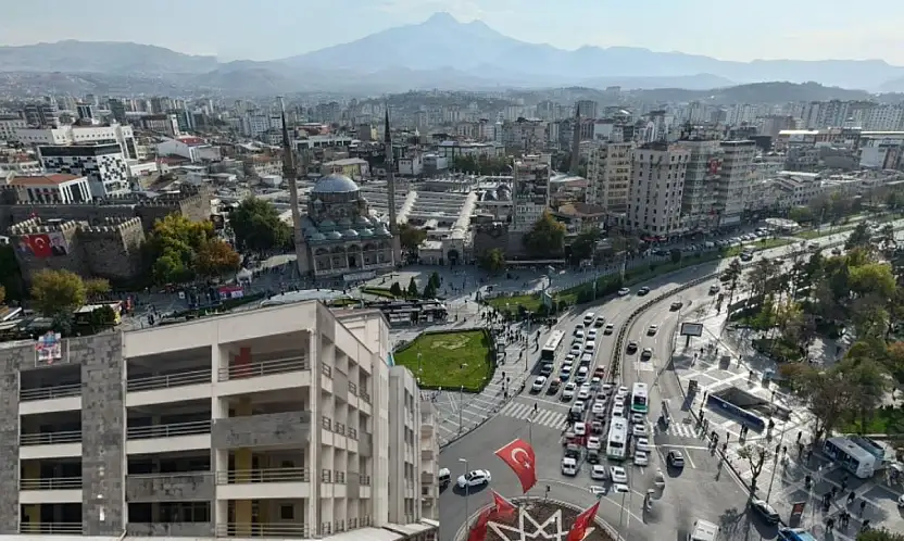 Kayseri'de meydan projesi için ilk adım atıldı! Katlı otopark nereye yapılacak?