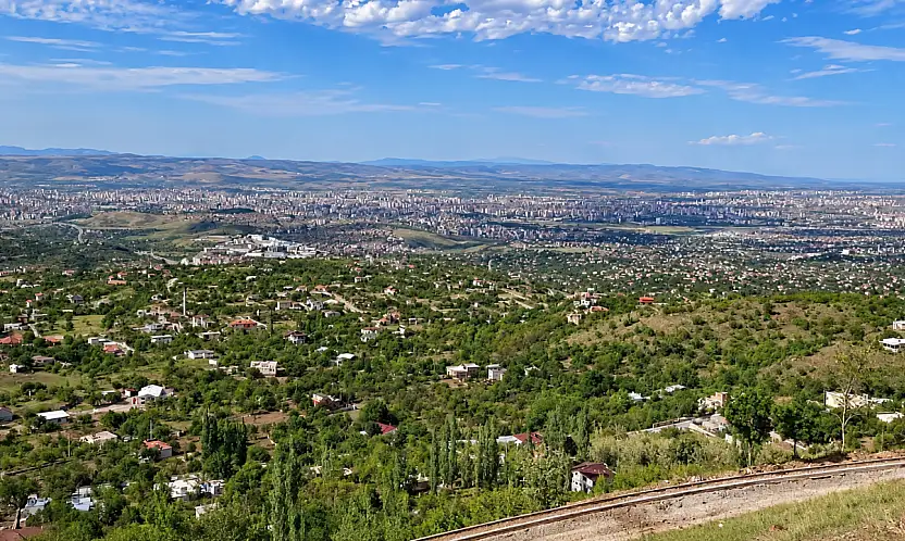 Kayseri'de milyonluk bağlar satışa çıkıyor!