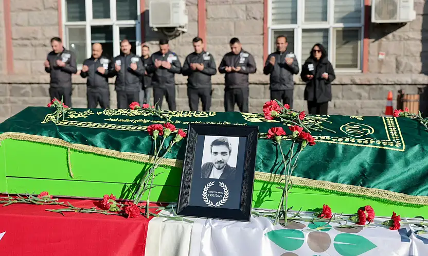 Kayseri'de o isme böyle veda ettiler! Fabrikada duygu dolu anlar