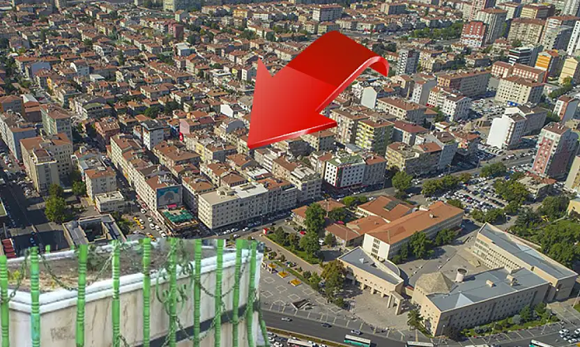 Kayseri'de sokak ortasında mezar var!