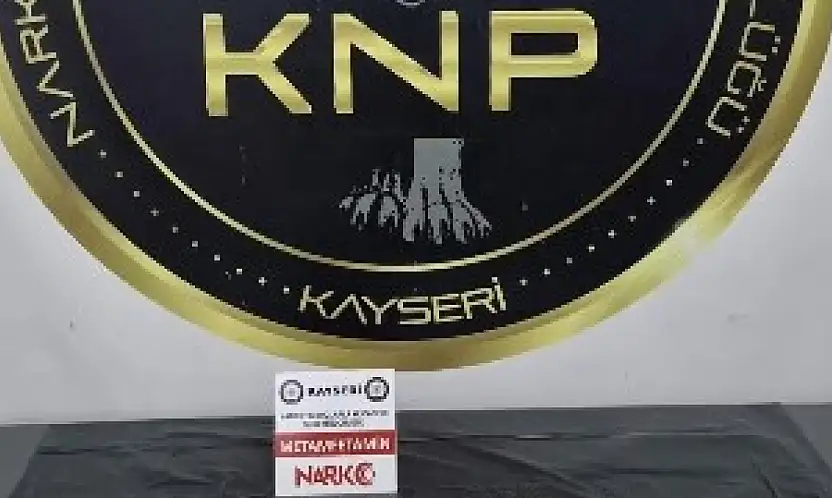 Kayseri'de uluslararası uyuşturucu kurye operasyonu: Midelerinde yarım kilo uyuşturucu çıktı!