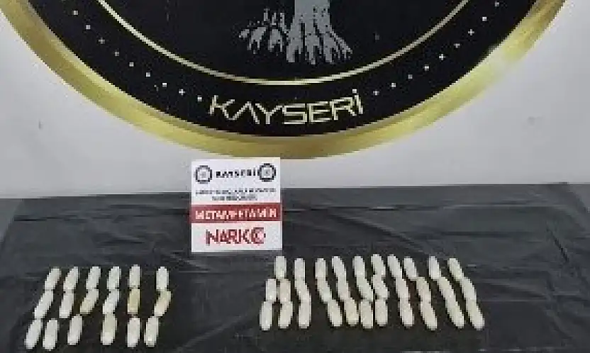 Kayseri'de uluslararası uyuşturucu kurye operasyonu: Midelerinde yarım kilo uyuşturucu çıktı!