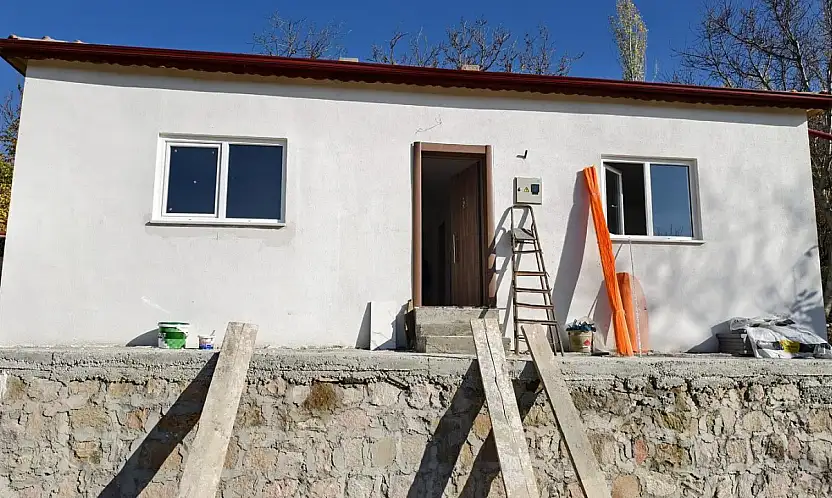 Kayseri'de vatandaşın yardımına belediye koştu! O evler kış gelmeden teslim edildi