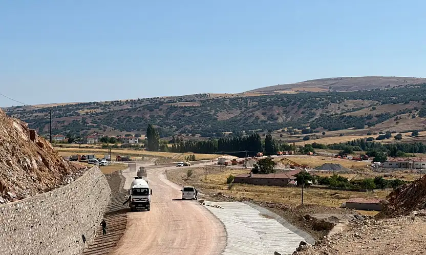Kayseri'de yılan hikayesine dönen yolla ilgili tarih verildi!